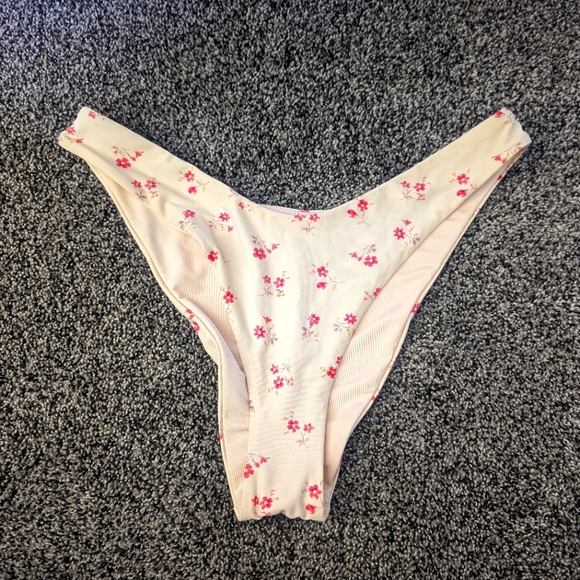Women's Aerie size medium bikini bottoms high waisted - Picture 1 of 4